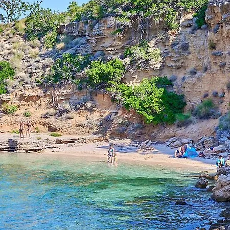Maris Rab Rab Town