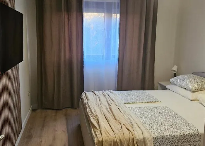 Maris Rab 아파트