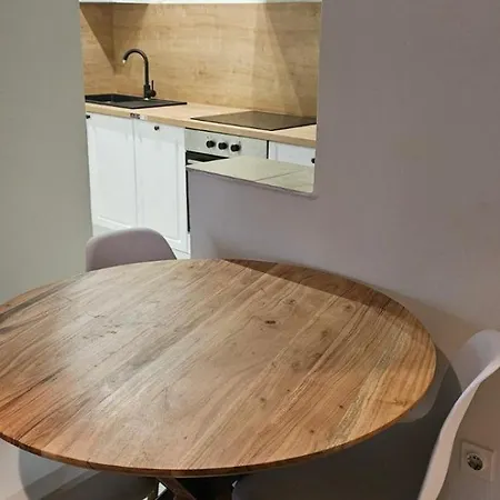 Maris Rab Apartament *