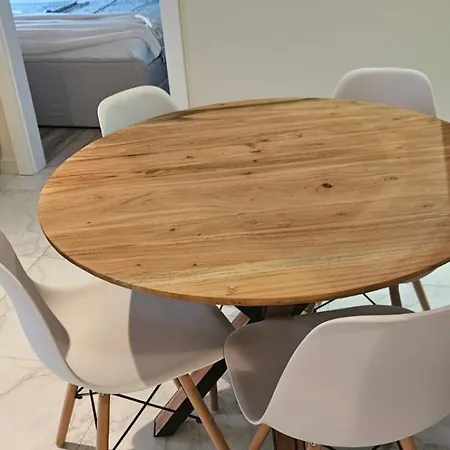 Maris Rab Apartament *
